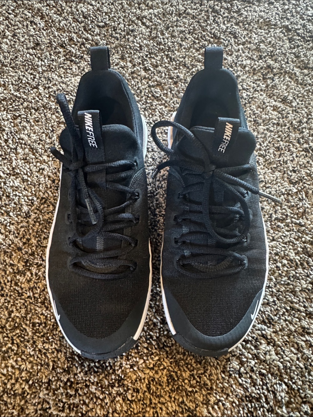 Nike Black Women’s Knit Training Sneakers with White Trim GREAT condition